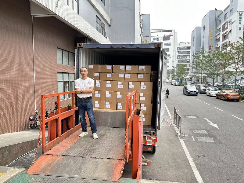 Eksportuj części do jednego kontenera do Wietnamu.