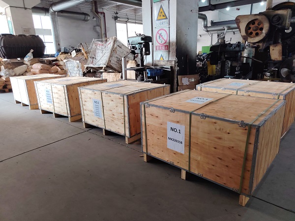 Mam nadzieję, że nadal będę odgrywał rolę form wtryskowych z tworzyw sztucznych w nowej fabryce.